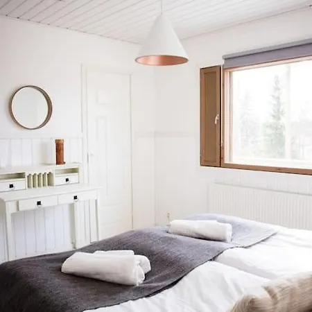 Villa Luxury For Two In Tahlo With Lakeside Sauna Mutala