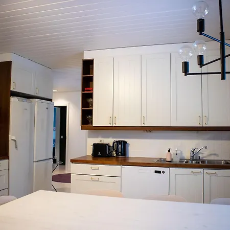 Luxury For Two In Tahlo With Lakeside Sauna Villa