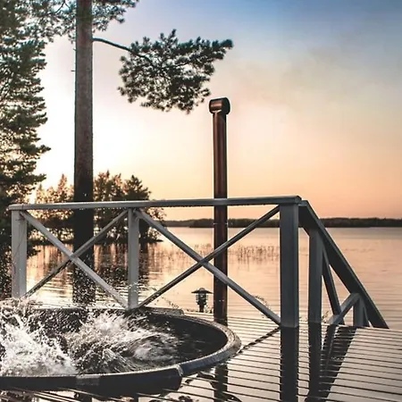 Luxury For Two In Tahlo With Lakeside Sauna