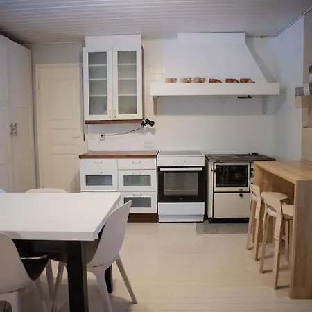 Villa Luxury For Two In Tahlo With Lakeside Sauna