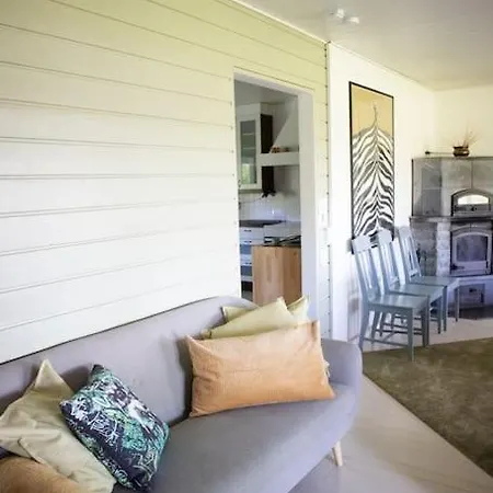 Villa Luxury For Two In Tahlo With Lakeside Sauna