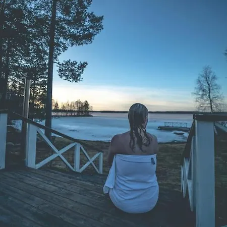 Luxury For Two In Tahlo With Lakeside Sauna Mutala