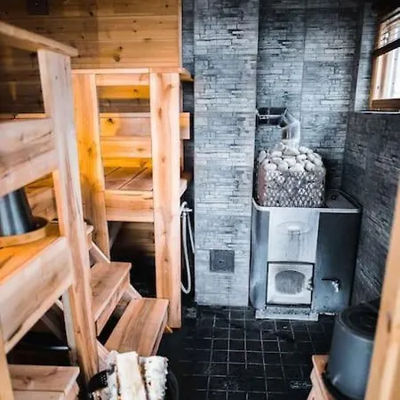 Villa Luxury For Two In Tahlo With Lakeside Sauna