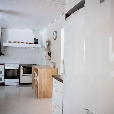 Villa Luxury For Two In Tahlo With Lakeside Sauna